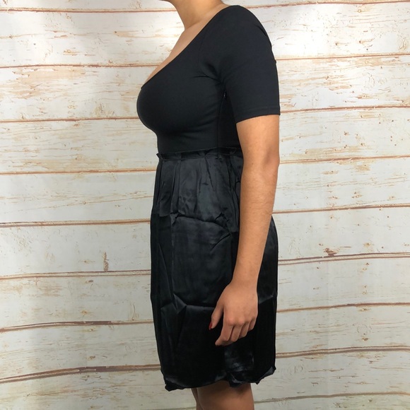 D9 - Theory Black Short Sleeve Dress - 4 - Picture 3 of 5